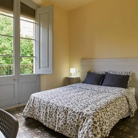 Homestay Room-independent In Vilafranca Center