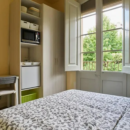 Room-independent In Vilafranca Center *