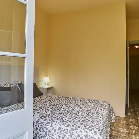 Homestay Room-independent In Vilafranca Center